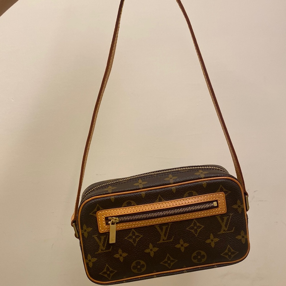 Louis Vuitton Cite bag pm vintage in mint condition authentic shoulder bag